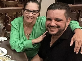 Margareth Serrão, mãe de Virginia Fonseca, e seu namorado, o músico Danielo Nascimento