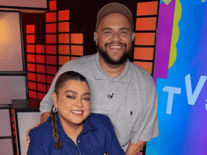Ex-Fazenda Gominho e a cantora Preta Gil
