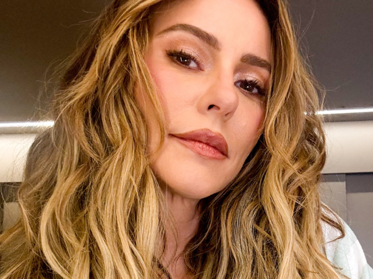 Atriz Paolla Oliveira