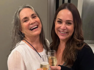 Atrizes Gabriela Duarte e Regina Duarte, mãe e filha