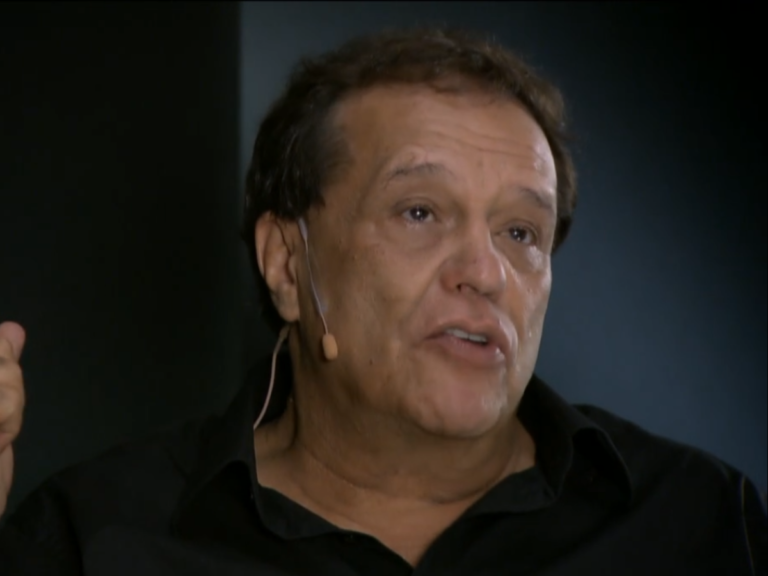 Ator e diretor Dennis Carvalho