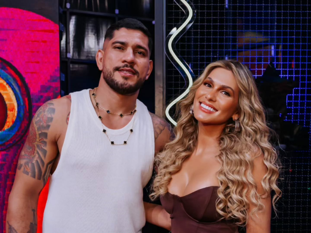 Apresentadora Lívia Andrade e lutador Alex Pereira