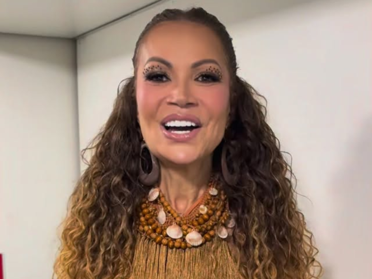 Cantora Solange Almeida