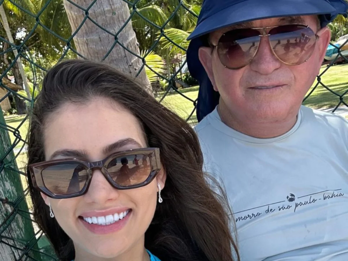 Cantor Amado Batista e Calita Franciele, modelo