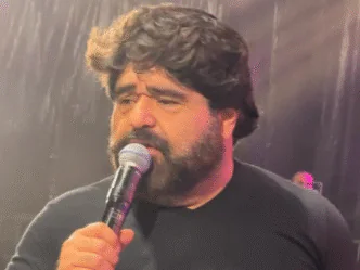 Cantor Fabiano Menotti, da dupla César Menotti e Fabiano