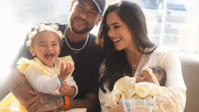 Neymar, Bruna Biancardi e as filhas Mavie e Mel