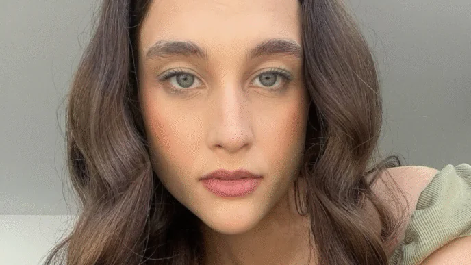 Atriz Bia Lomelino