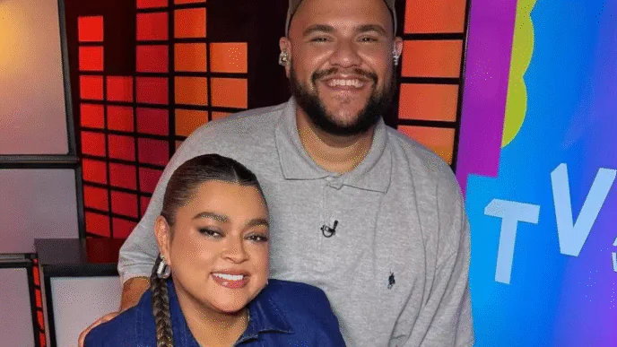 Ex-Fazenda Gominho e a cantora Preta Gil
