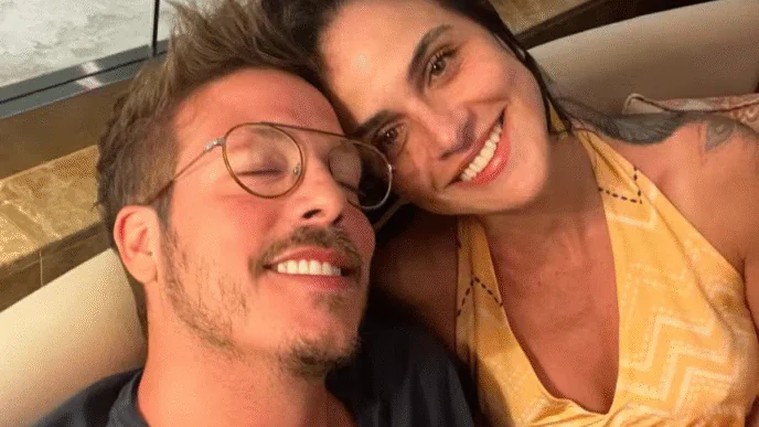 Humorista Fábio Porchat e sua namorada, Priscila Castello Branco