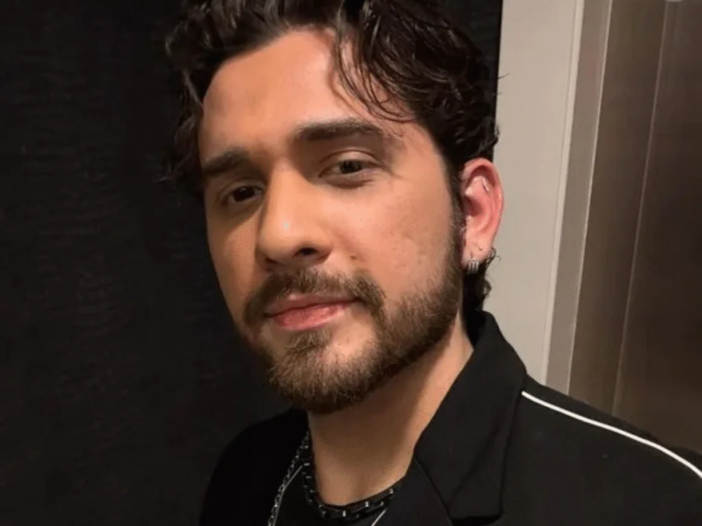 Cantor Gustavo Mioto