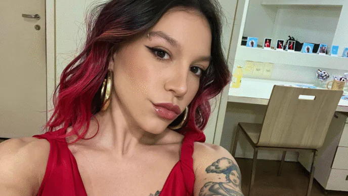 Priscilla Alcântara, cantora e ex-apresentadora do Bom Dia e Companhia