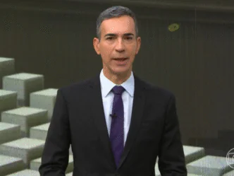 Jornalista César Tralli no Jornal Hoje