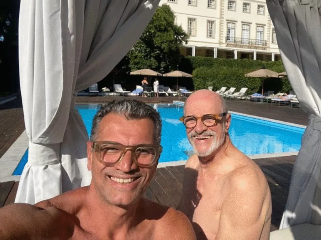 Ator Marcos Caruso e marido, o enfermeiro Marcos Paiva