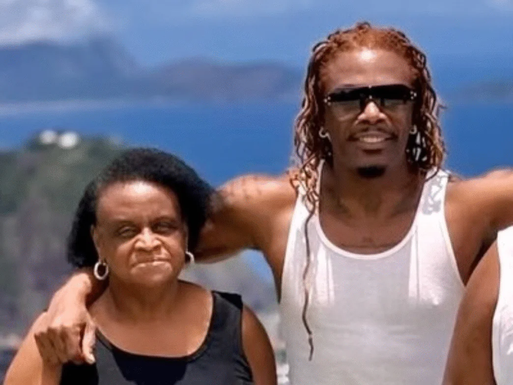 Ator e ex-participante de A Fazenda Creo Kellab e sua mãe, Iracy Pedro Horácio - Foto: Reprodução/ Instagram