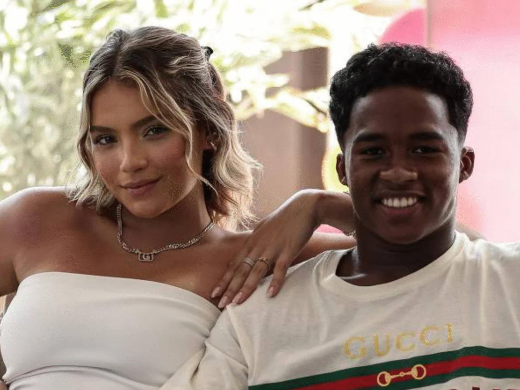 Influenciadora Gabriely Miranda e o jogador Endrick