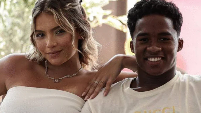 Influenciadora Gabriely Miranda e o jogador Endrick