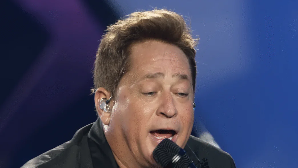 Cantor Leonardo em seu show