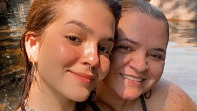 Atriz Mel Maia e sua mãe, Débora Maia