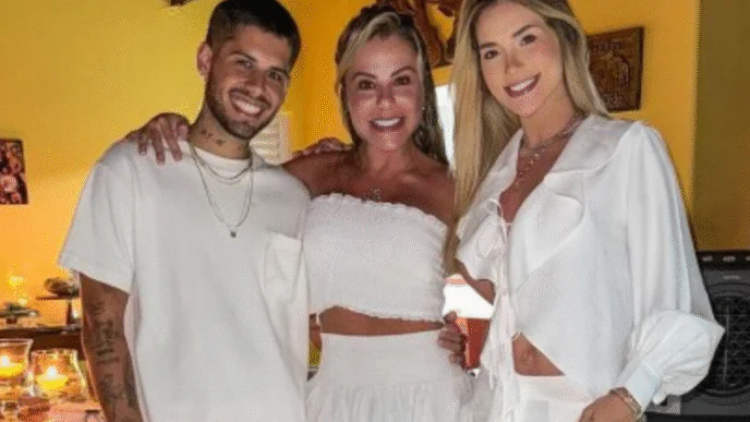 Cantor Zé Felipe, Poliana Rocha, a mulher de Leonarod, e a influenciadora Virginia Fonseca
