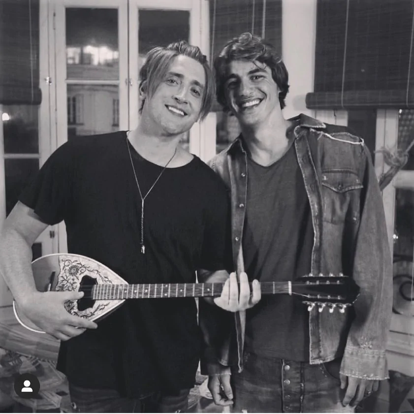 Atores Paulo Gustavo e Lucas Capri