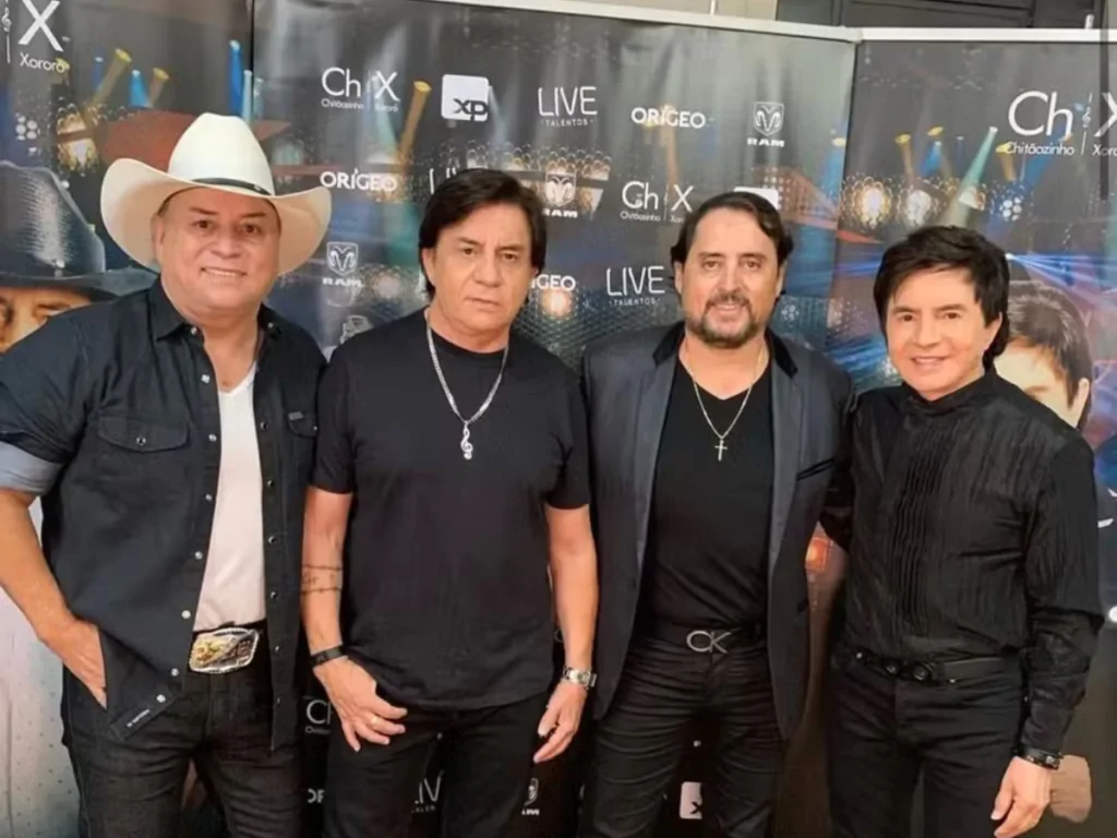 Cantores e irmãos Maurício, Chitãozinho, Mauri e Xororó