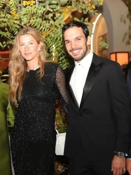 Modelo Gisele Bündchen e namorado, o lutador Joaquim Valente