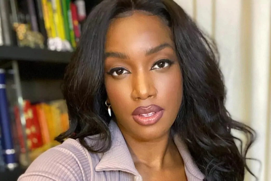 Cantora Iza em selfie