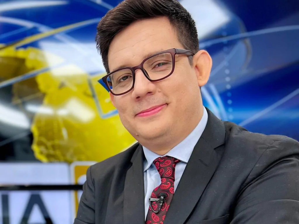 Jornalista e apresentador Erlan Bastos