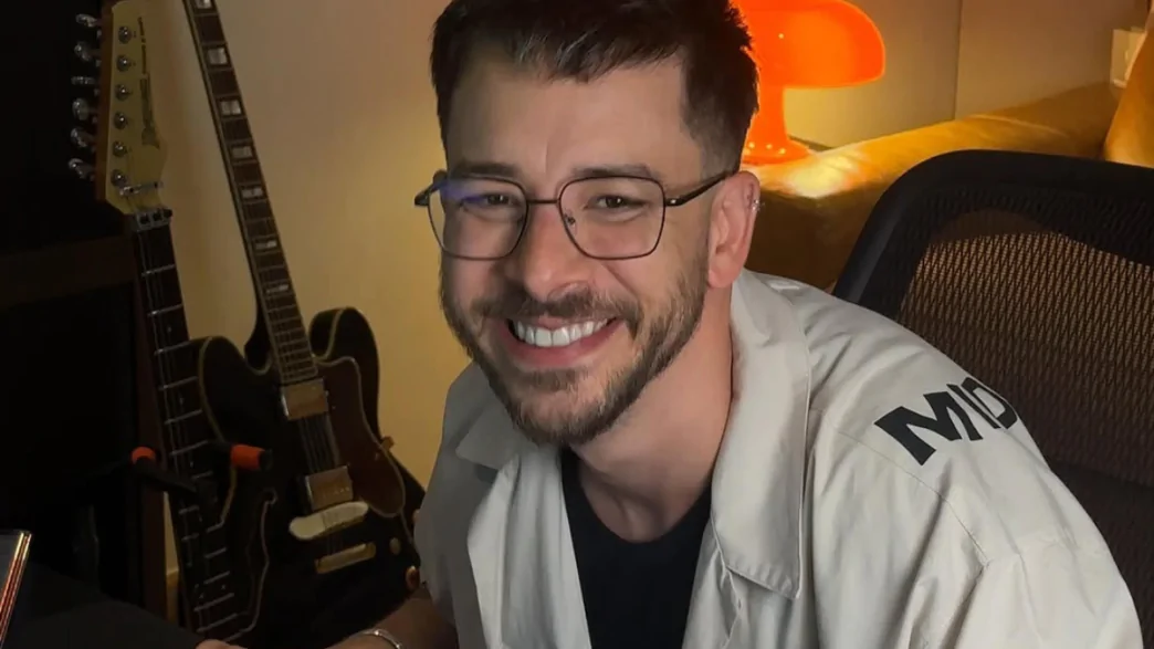 Cantor Júnior Lima, irmão de Sandy