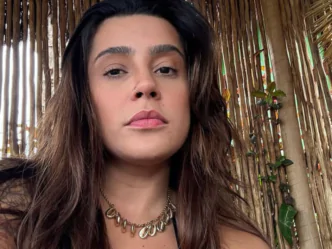 Cantora Lauana Prado