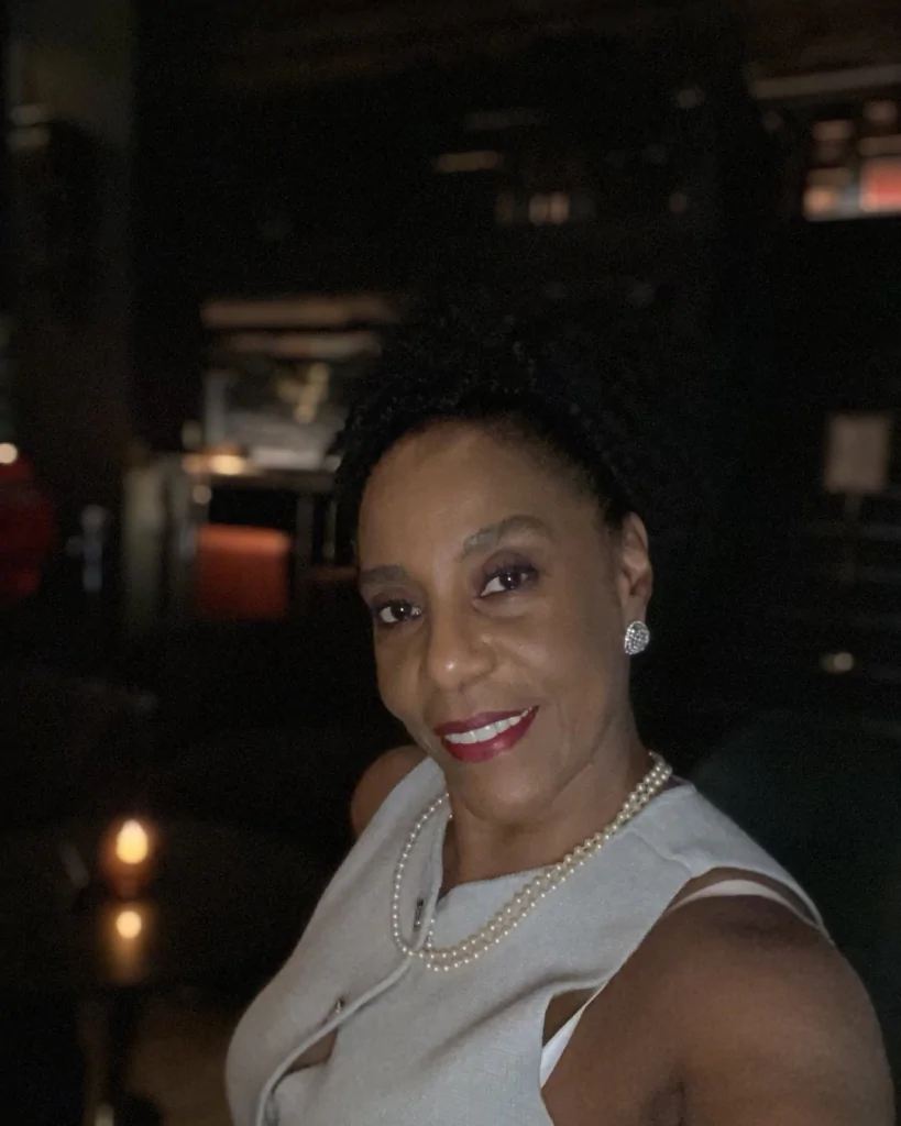 Ex-atriz de Rainha da Sucata Dill Costa 