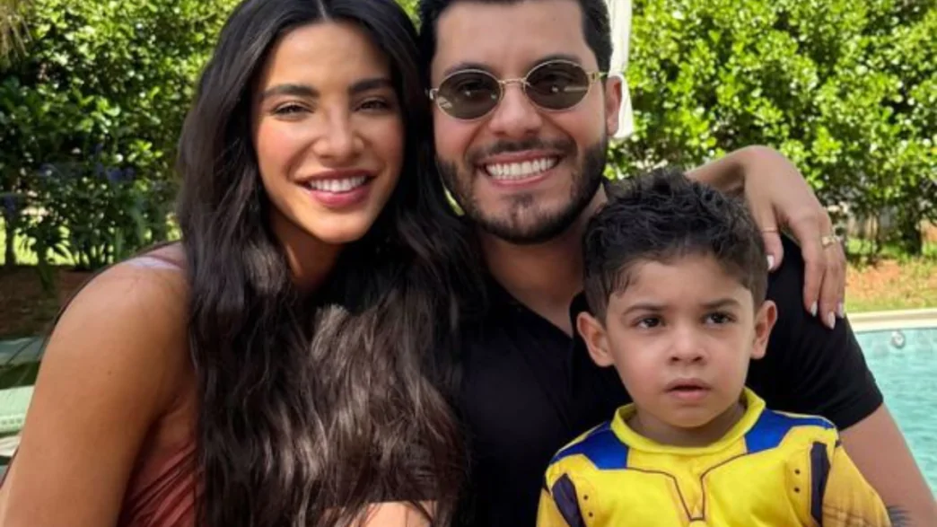 Gabriela Versiani, Murilo Huff e Léo Dias, filho do cantor com Marília Mendonça