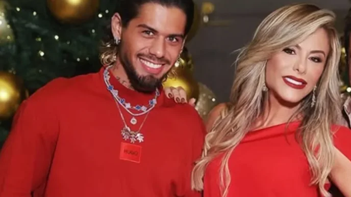 Mulher do cantor Leonardo, Poliana Rocha, e o filho, Zé Felipe