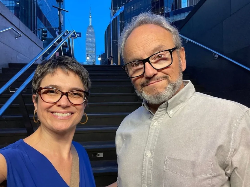 Sandra Annenberg e seu marido, o também jornalista Ernesto Paglia