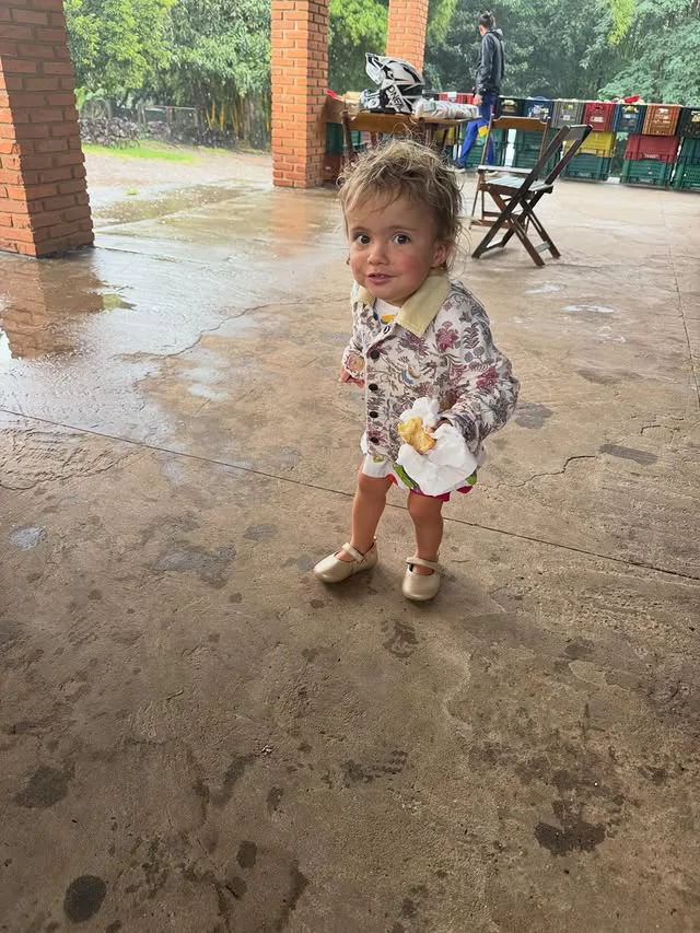 Hima, neta da apresentadora Ana Maria Braga